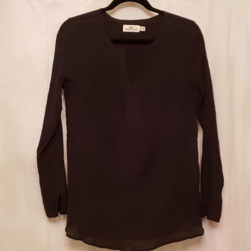 Vineyard Vines top